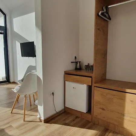 Smestaj Skuratenko Apartmán *