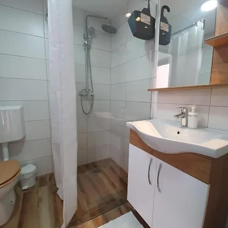 Smestaj Skuratenko *